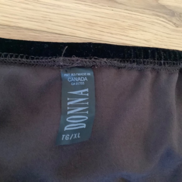 DONNA Velvet Skirt with flounce detail - XL - Picture 5 of 5